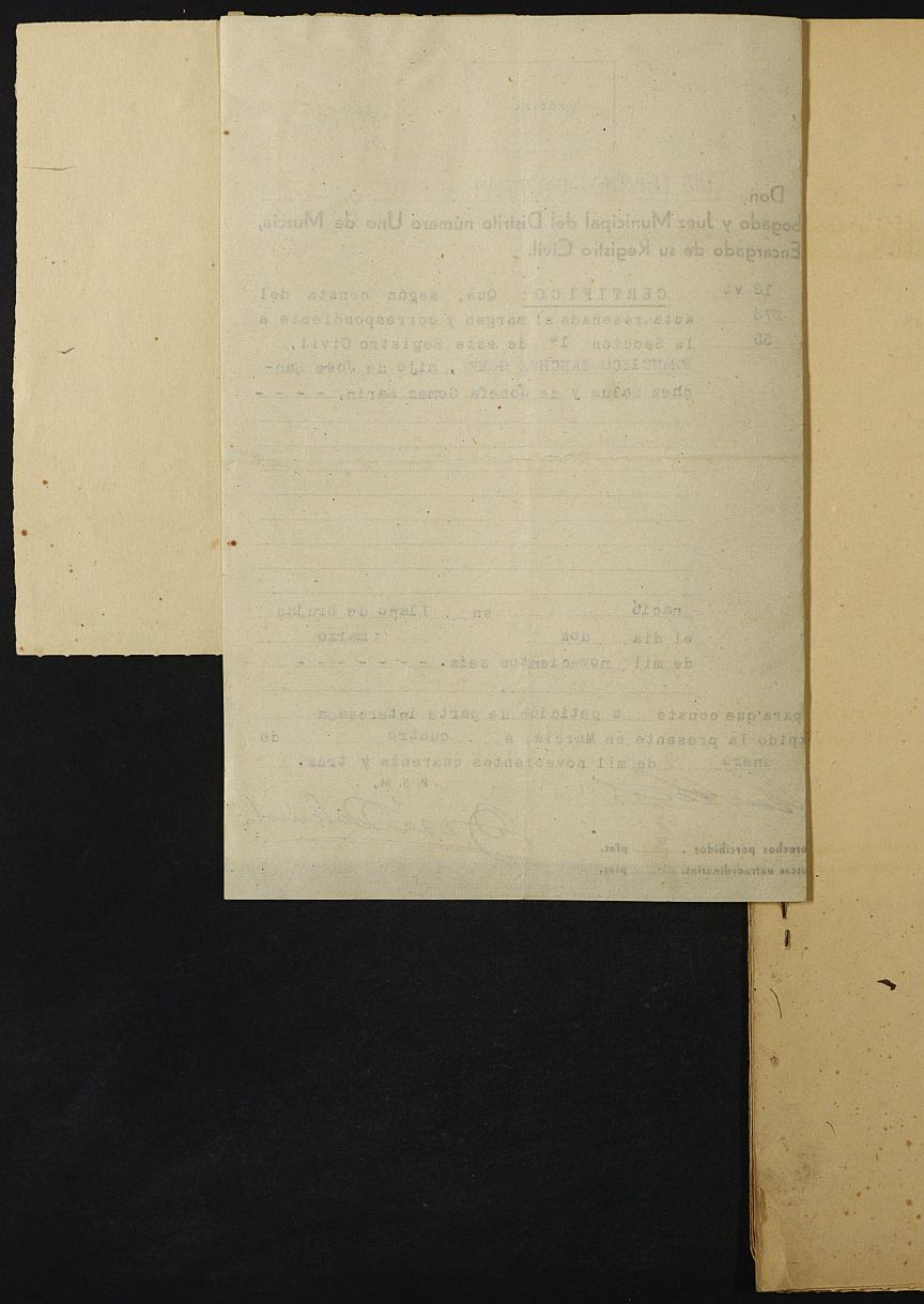 Expediente 335/1943 del Juzgado de Primera Instancia nº 1 de Murcia para la inscripción en el Registro Civil por la defunción en el frente de Francisco Sánchez Gómez.